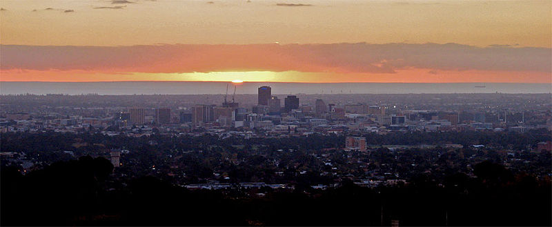 800px-Adelaide_sunset